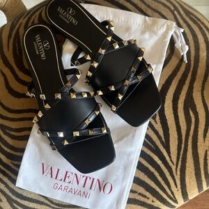 Valentino Rockstud slides size 10